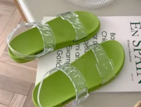 요즘 핫한 여성샌들 추천